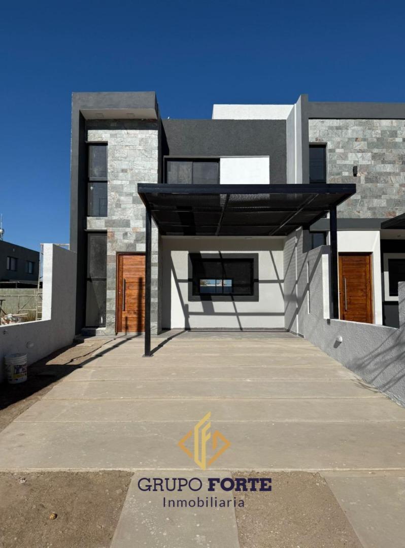 OPORTUNIDAD VENTA DUPLEX EN DOCTA FINANCIADO