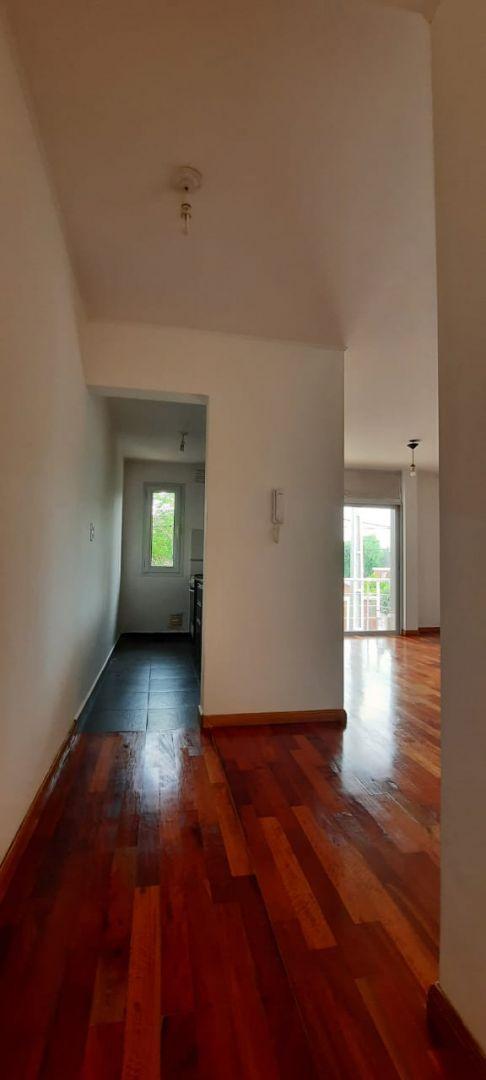 Mar Argentino 600, Piso 1