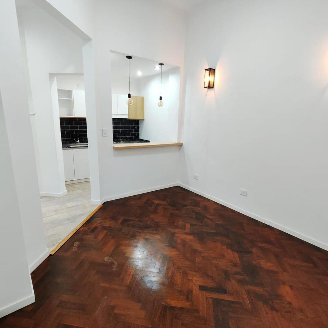 Depto Tipo Casa en Venta en Caballito, USD 74.900