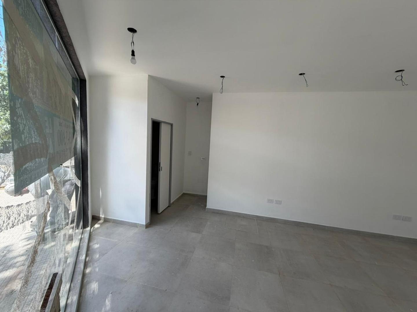 Local en Alquiler en Liniers, $ 1.200.000