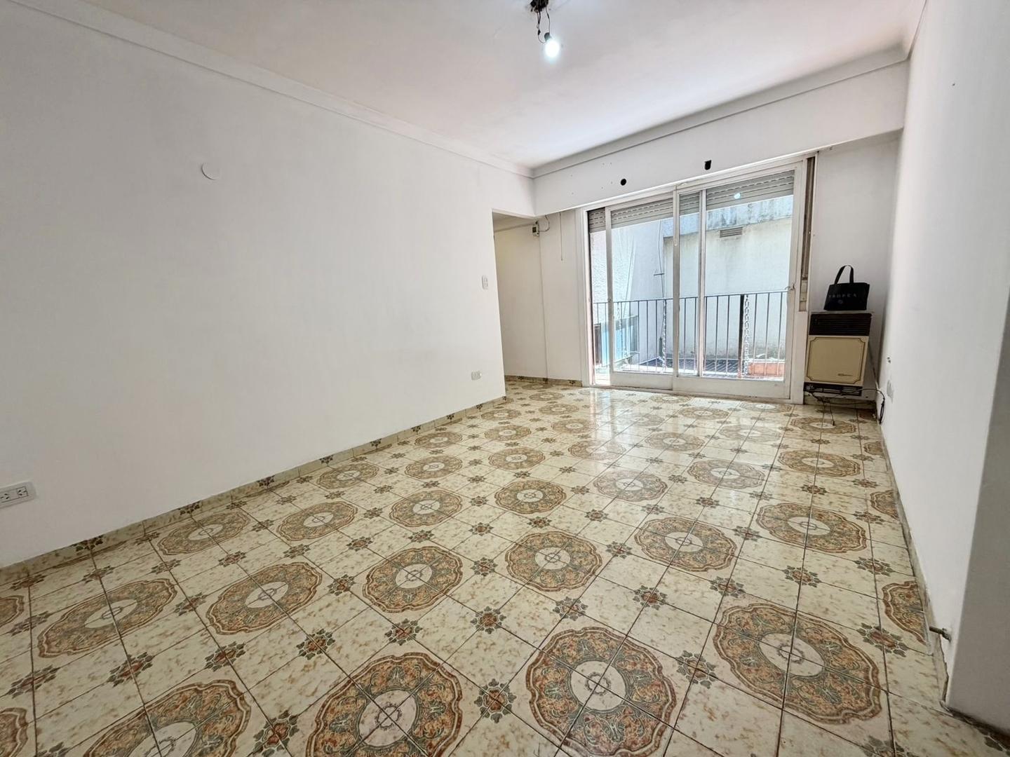 Bartolomé Mitre 2400, Piso 1