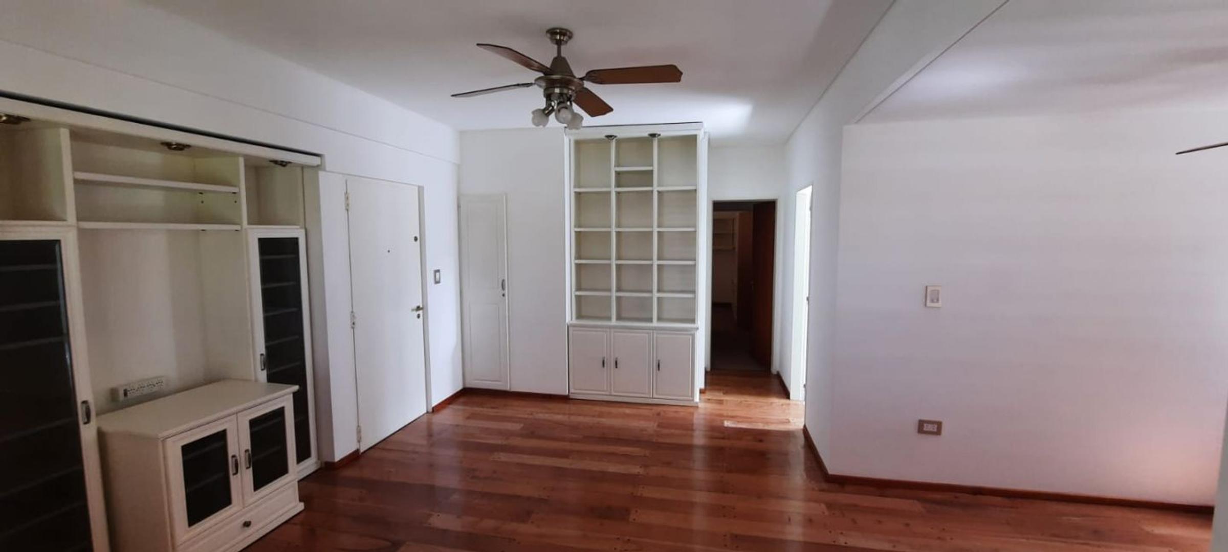 Departamento en Alquiler con 1 cocheras