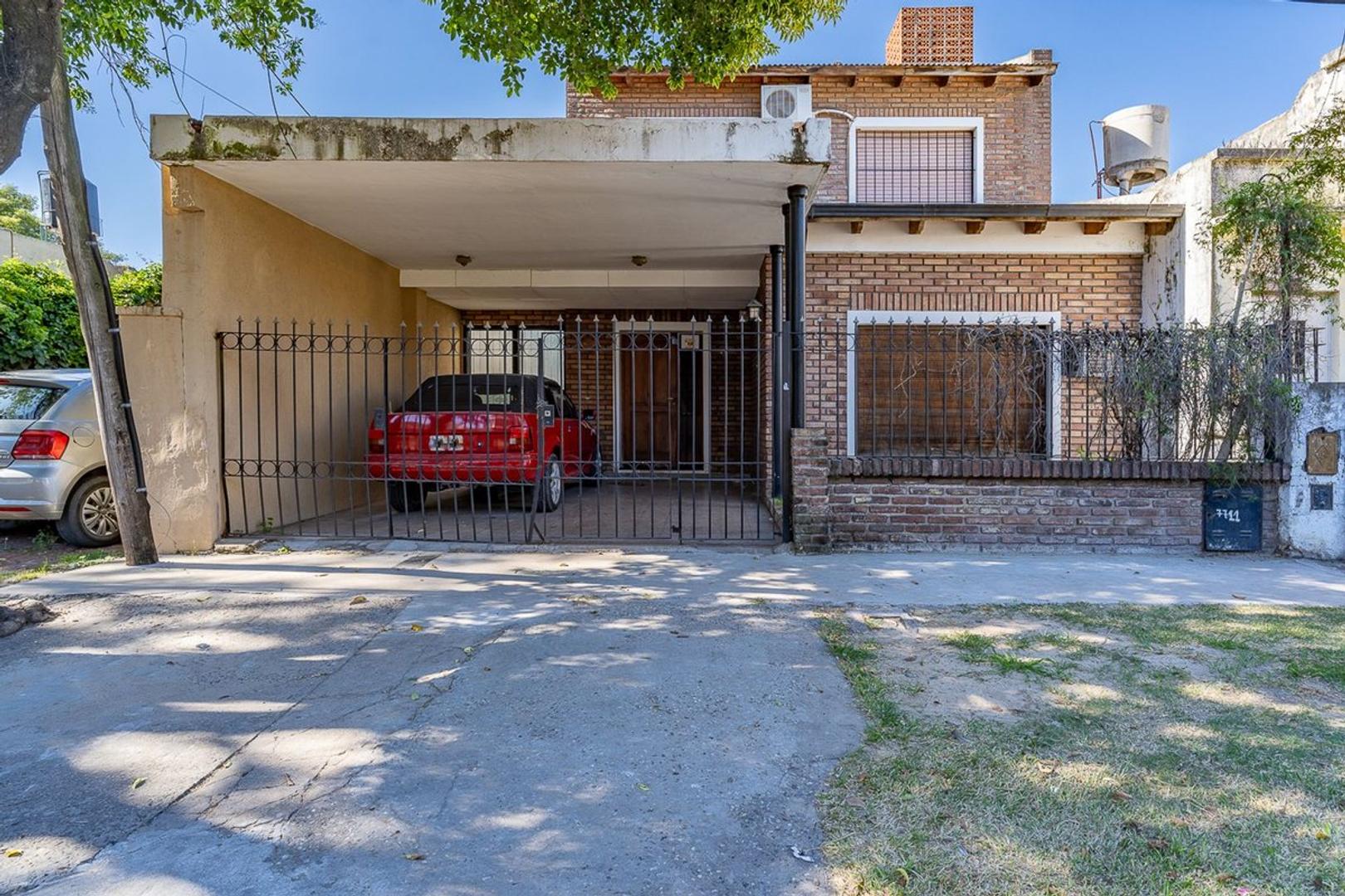 CASA EN VENTA DE 3 DORMITORIOS EN FISHERTON