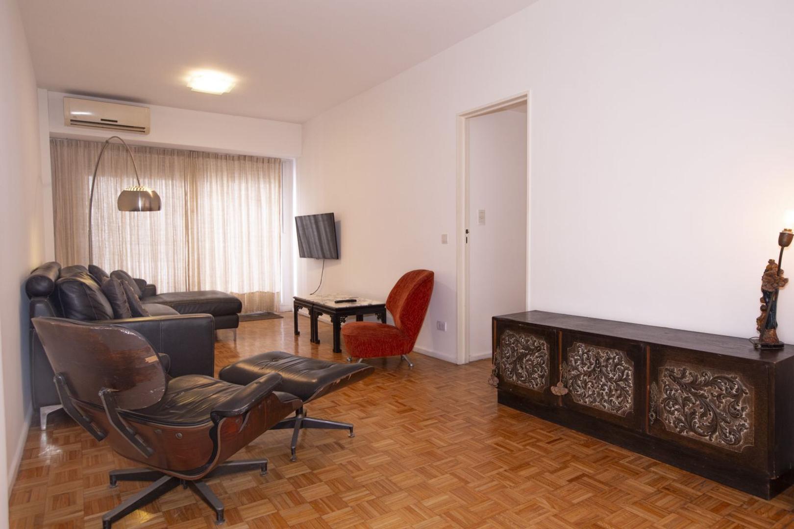 Av Las Heras 2200, Piso 5