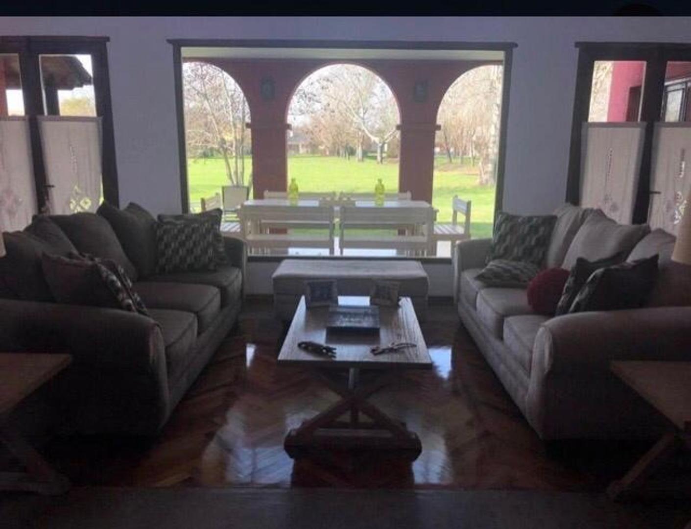 Casa en Venta de 4 dormitorios