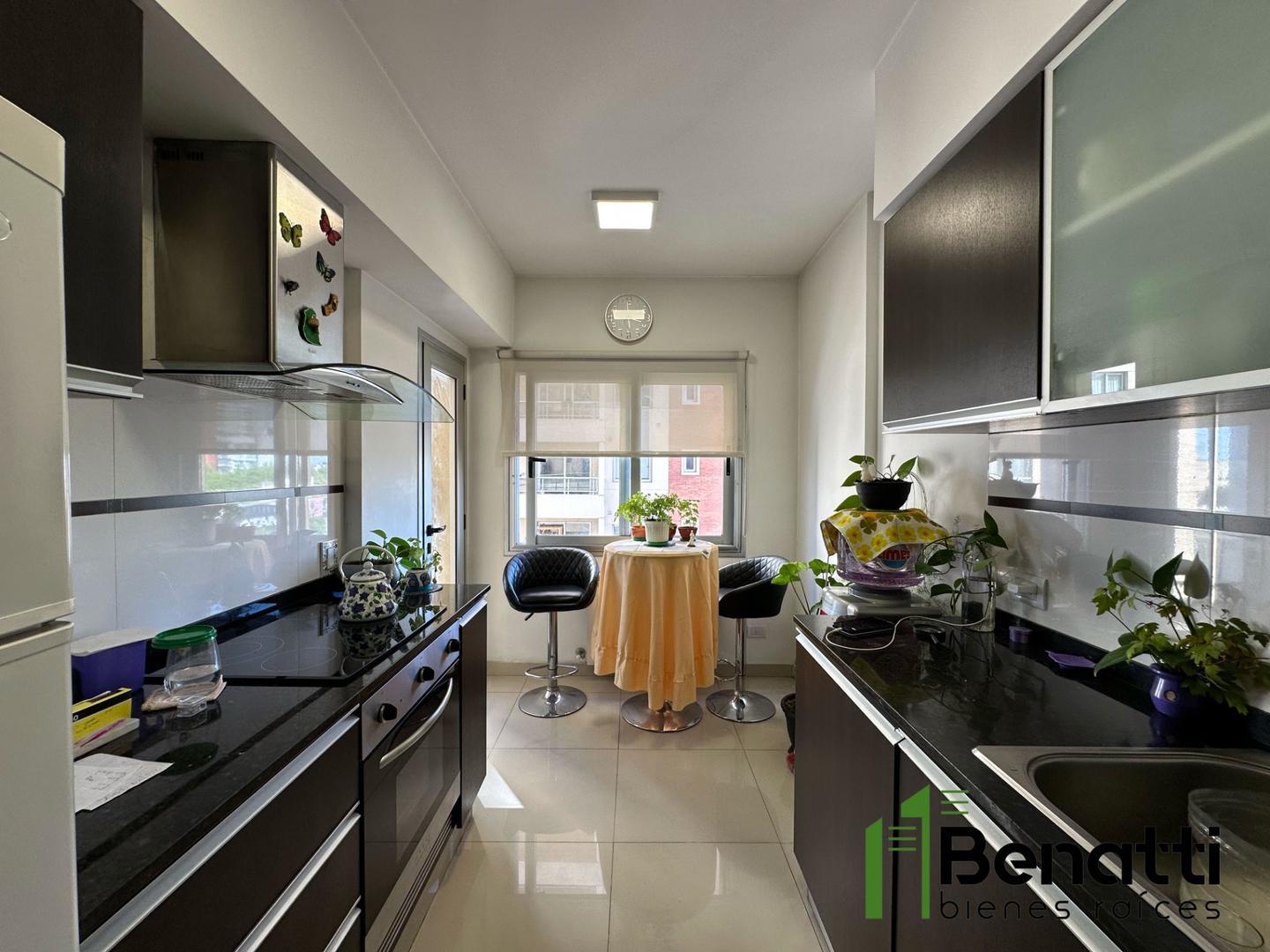 Departamento 2 amb c/ cochera en Torres Florencia. R. MEJIA