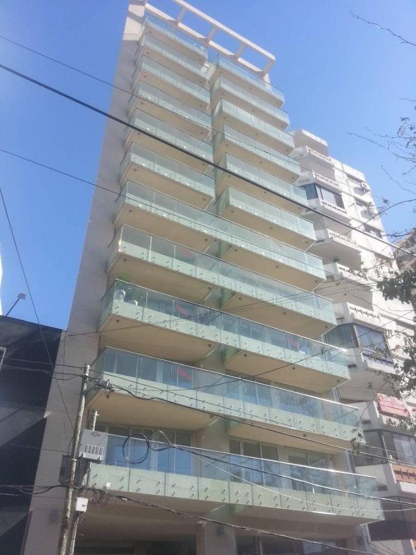 4 AMBTES AVELL.CTRO. EN EDIFICIO C/AMENITIES C/2 COCHERAS