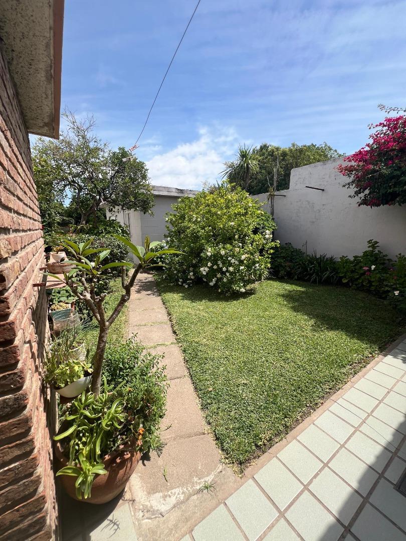 Asturias B Colon 2000