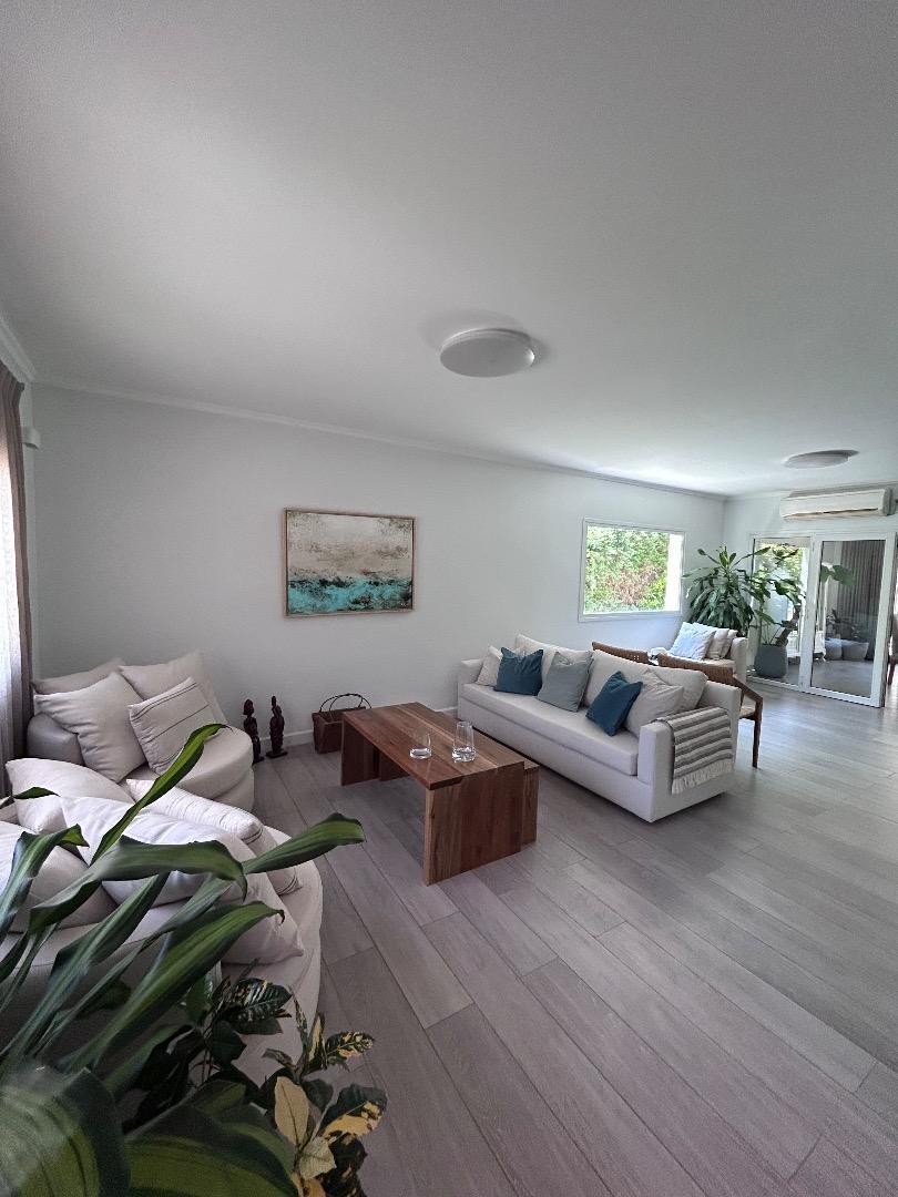 Casa 4 ambientes con 5 baños