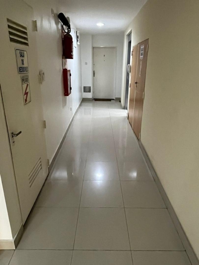 Sanabria 2943 , Piso 1