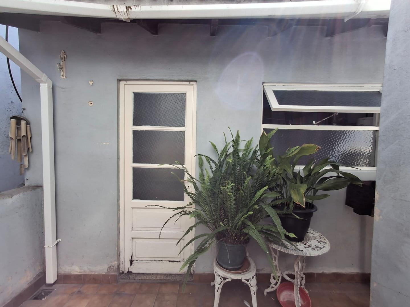 ALQUILER PROPIEDAD DE 4 AMB A LA CALLE APTO PROFESIONAL!