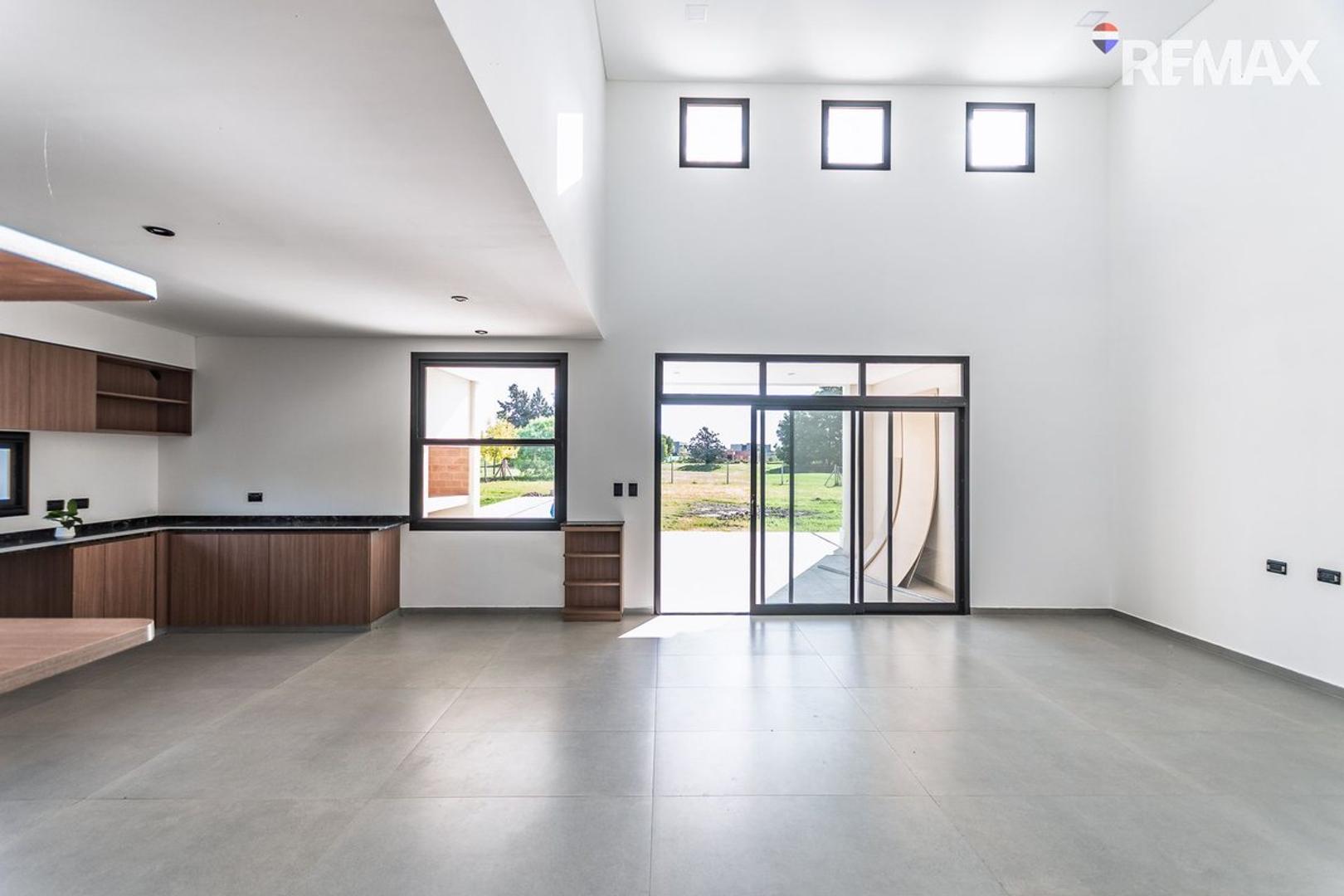 Casa en Venta al Oeste