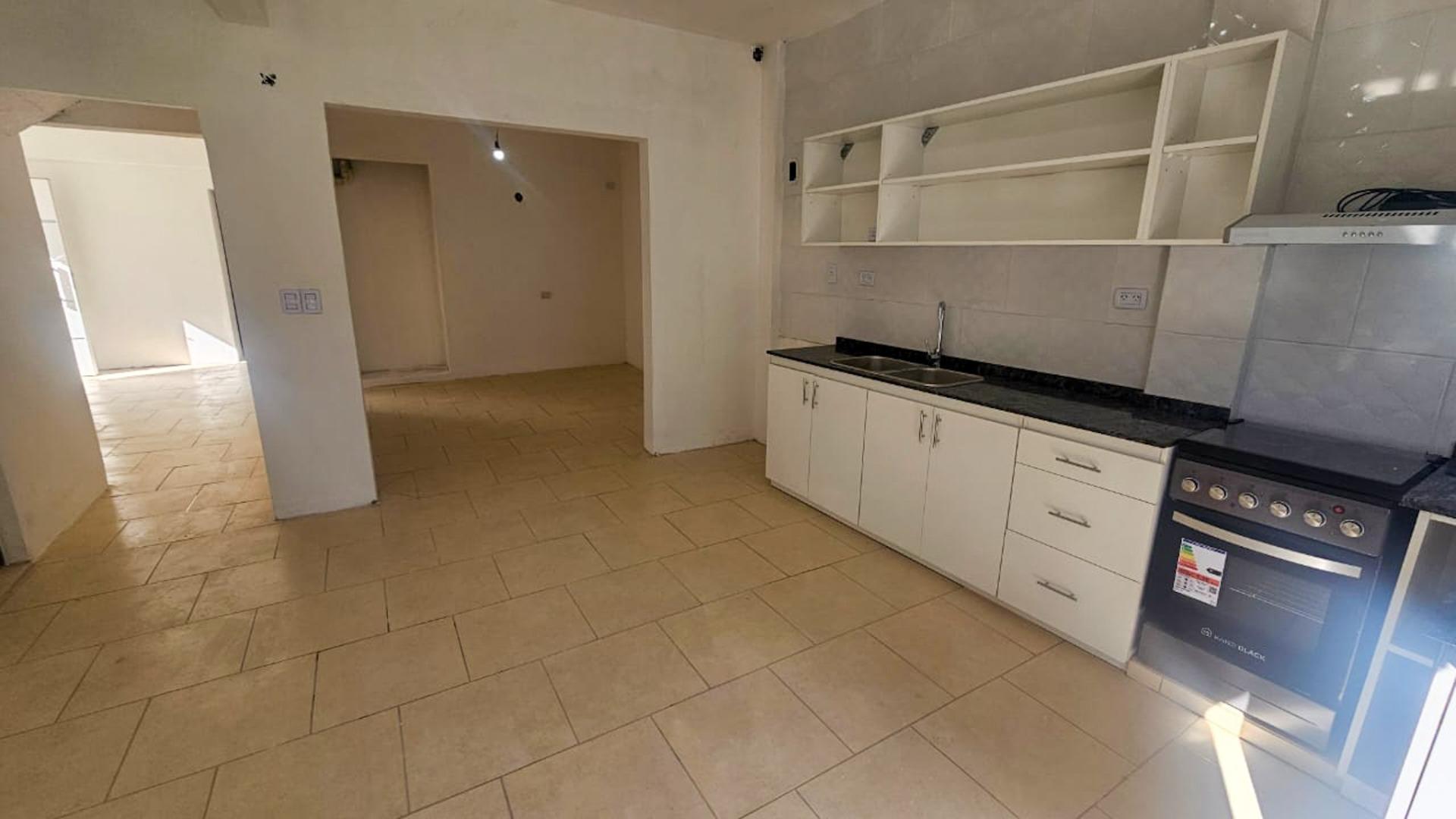 Casa  4 ambientes en venta en Virreyes