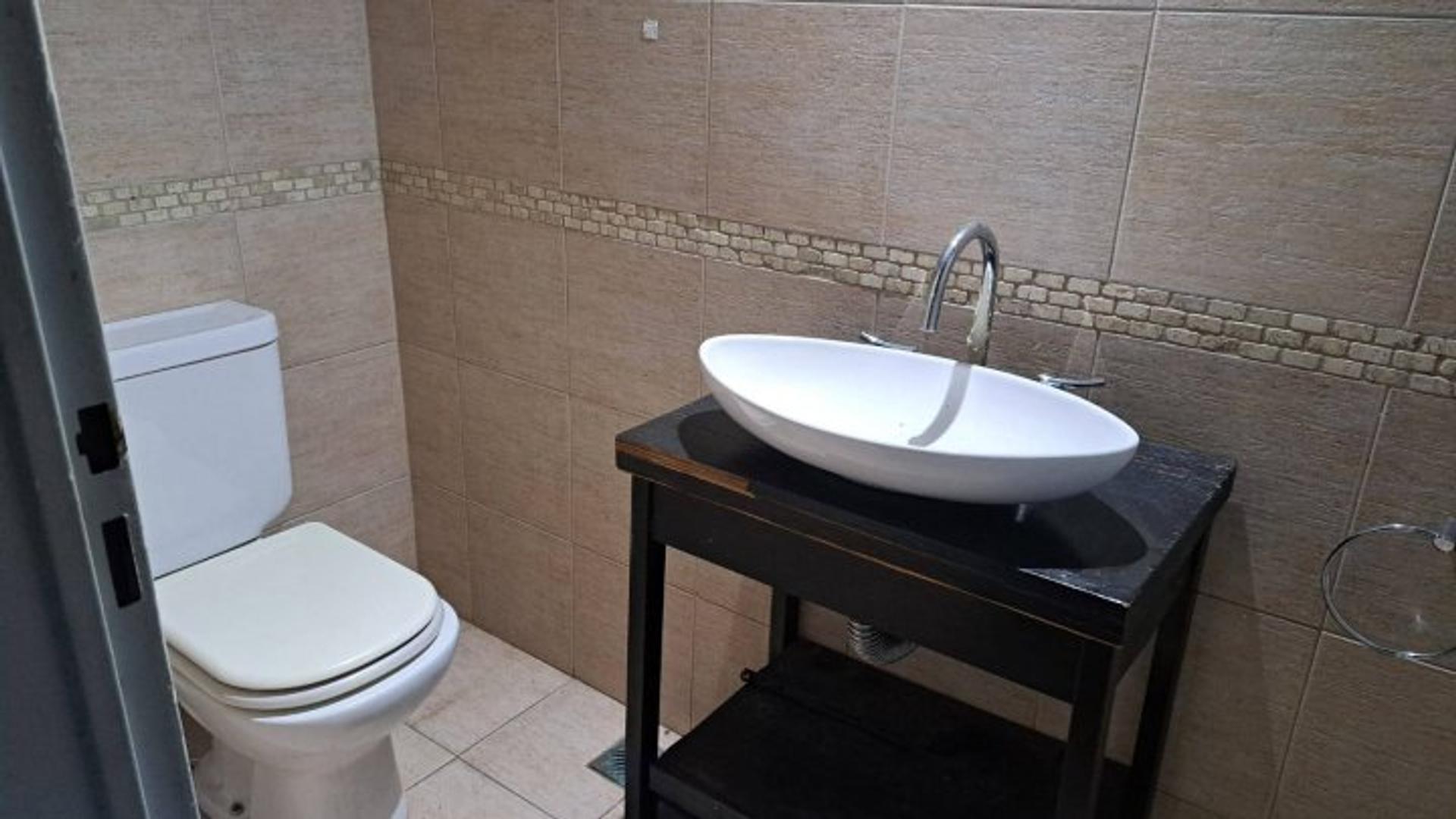 Depto Tipo Casa en Venta 56 años