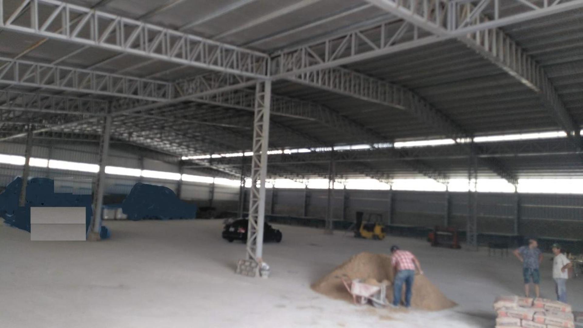 Galpon en Venta en Abasto, USD 2.100.000