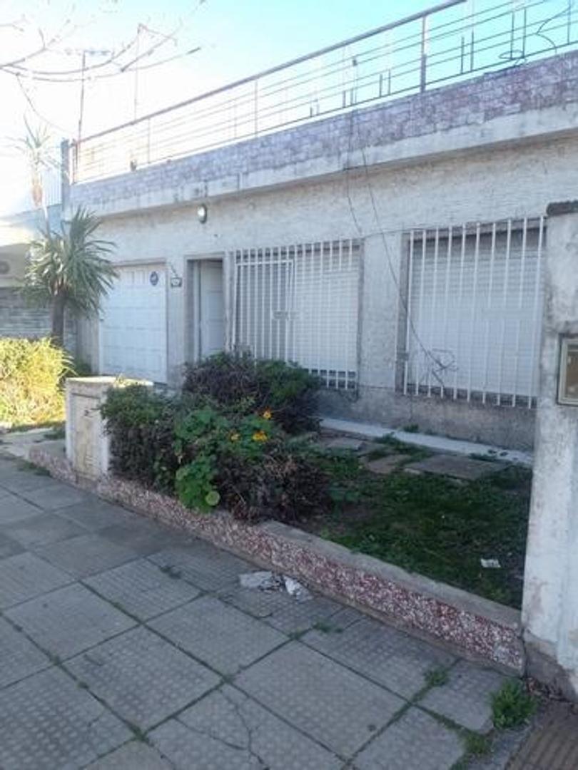 IMPORTANTE CASA EN LOTE PROPIO POR VALOR Y UBICACION