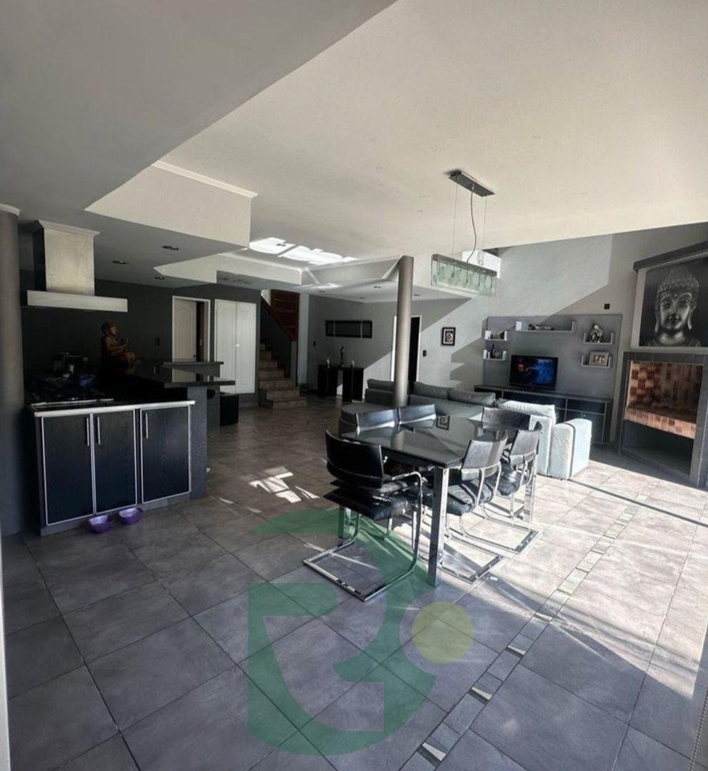 Casa en Venta en Santa Ana, USD 290.000
