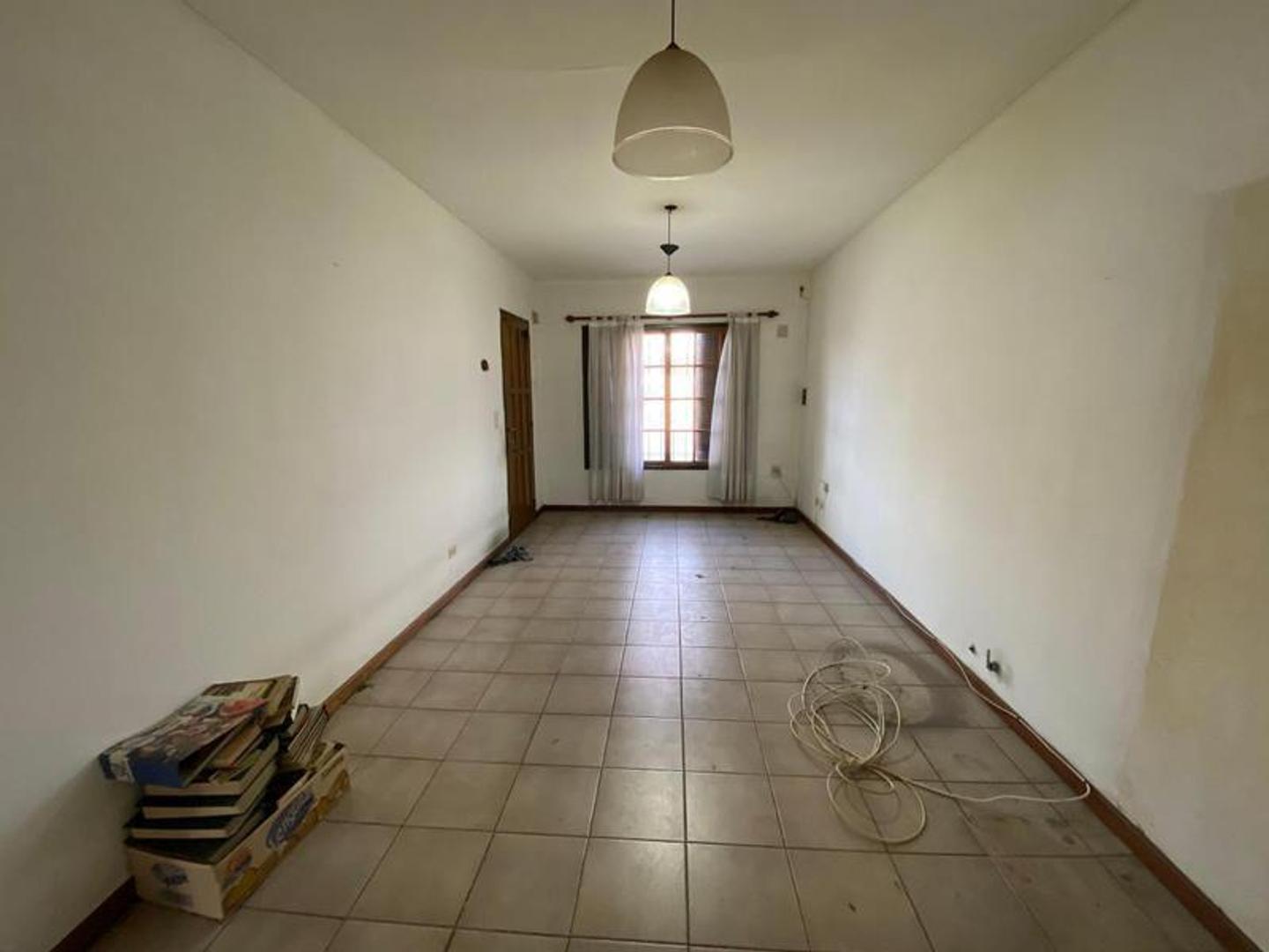 Depto Tipo Casa en Venta con 2 cocheras