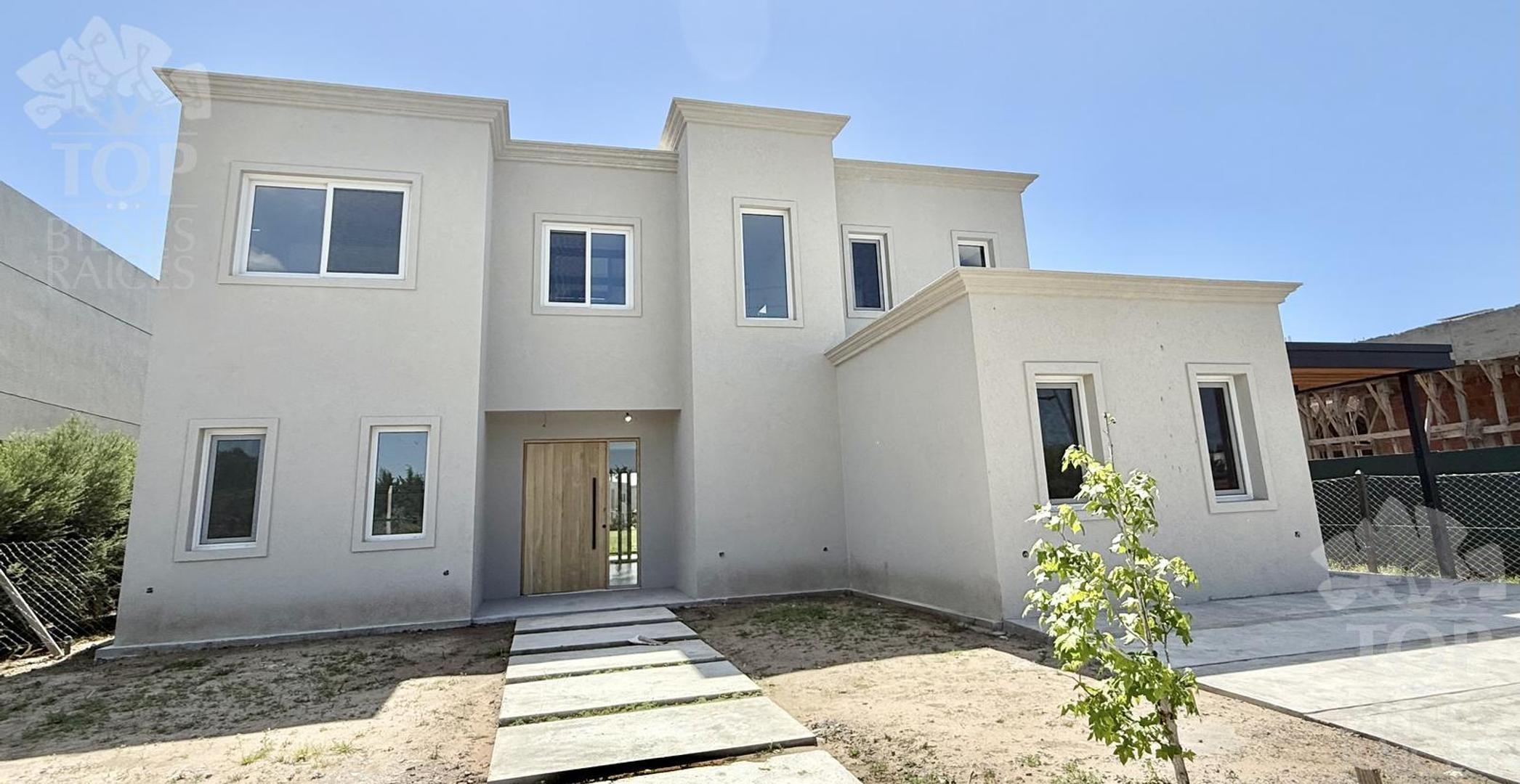 Casa en Venta con 1 cochera