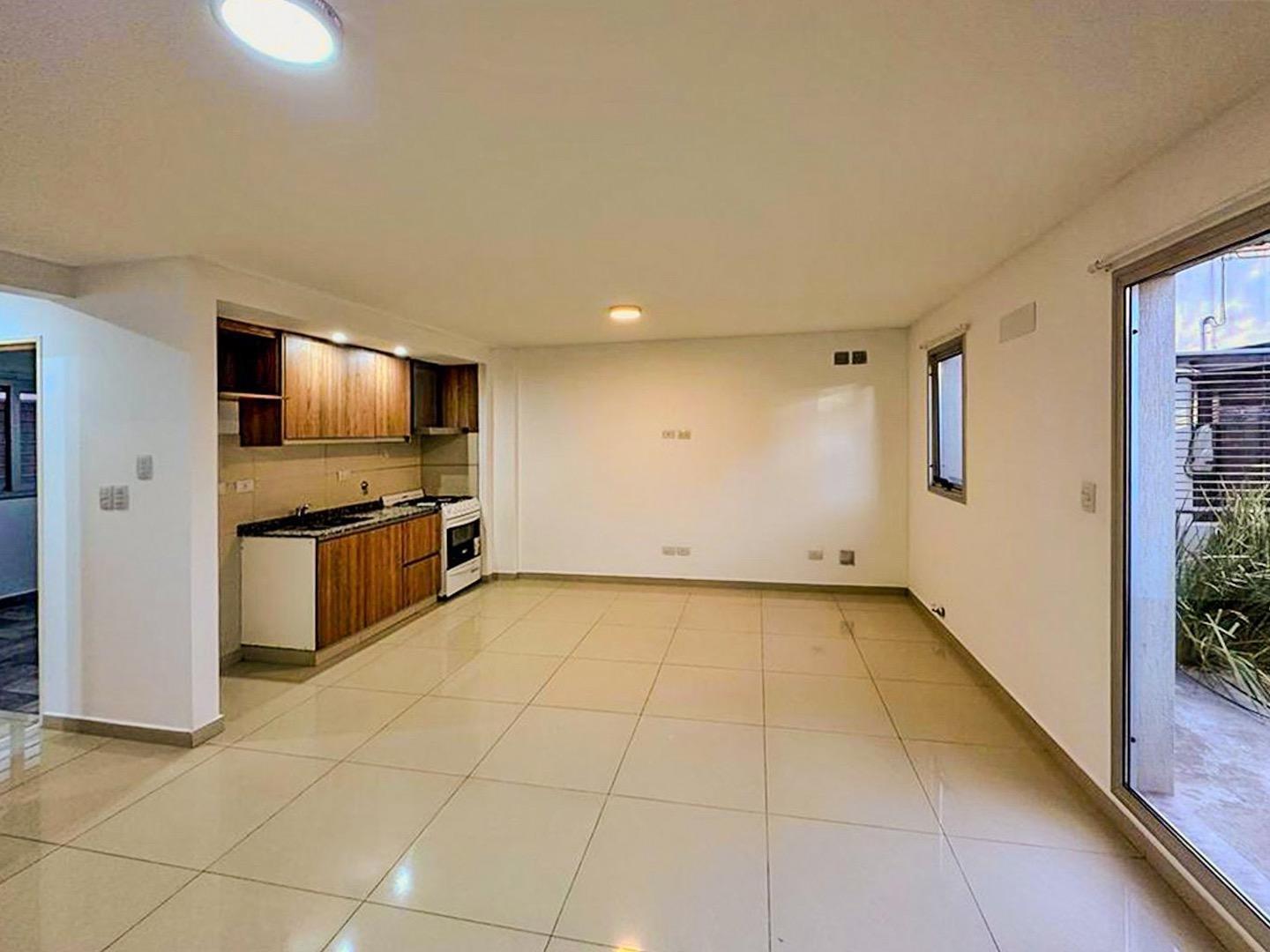 DEPARTAMENTO - MERLO SUR- 2 AMBIENTES CON COCHERA  EXCELENTE