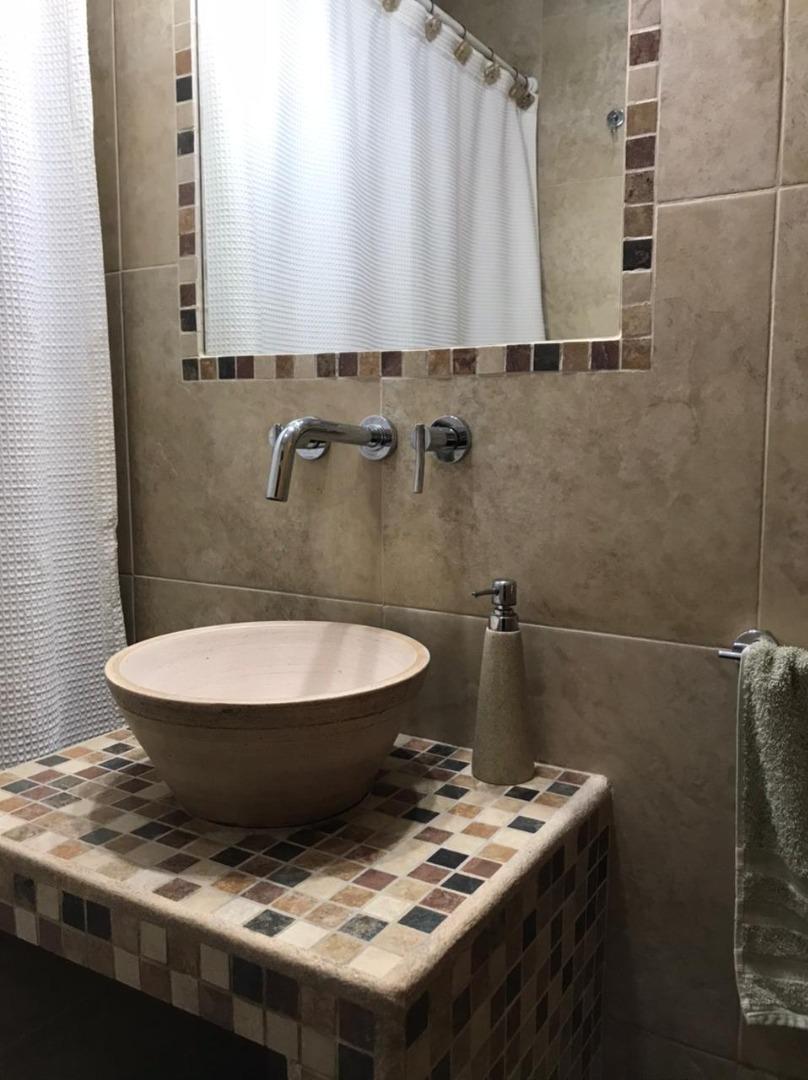 Casa en Venta en Munro, USD 250.000