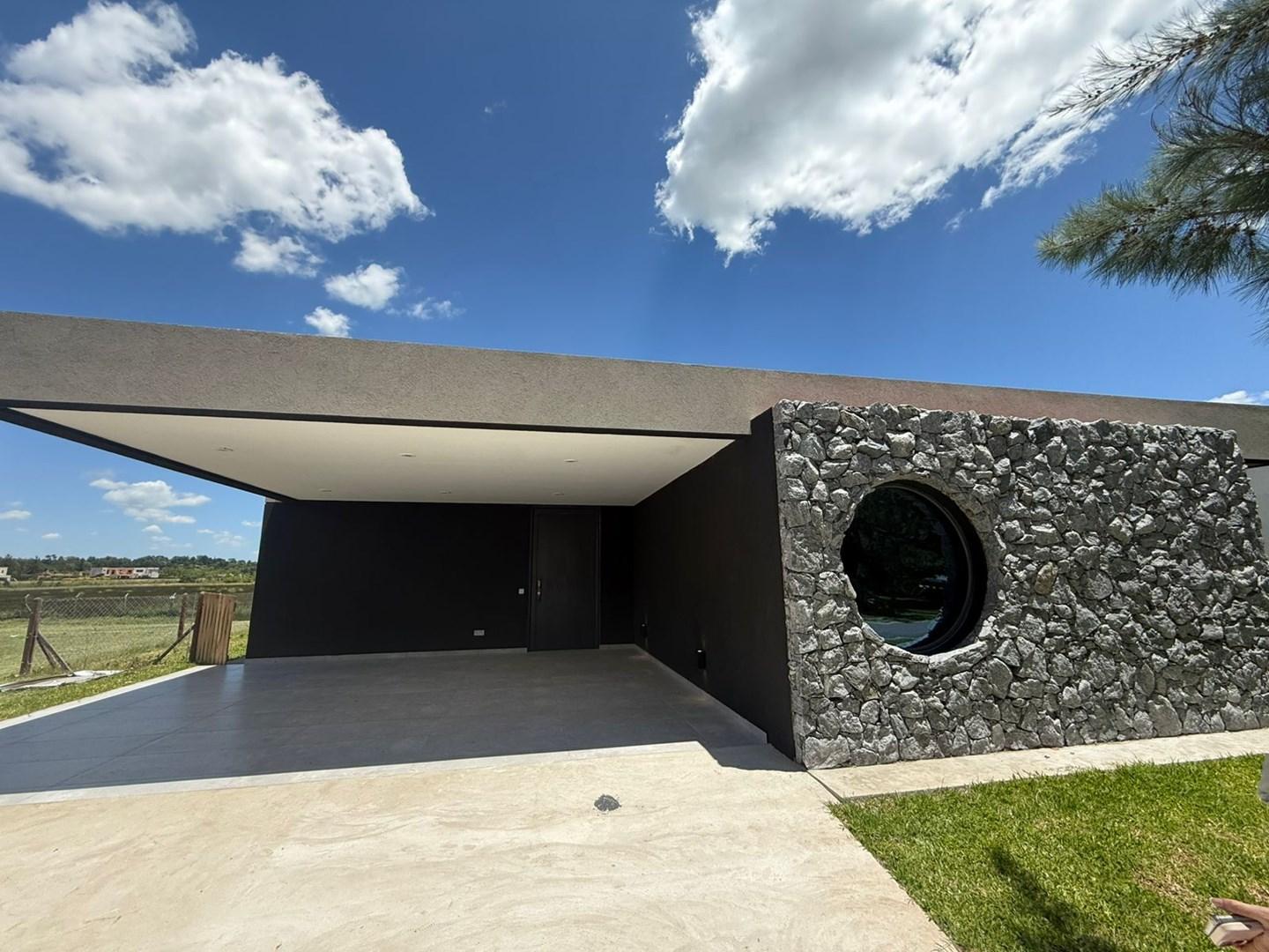 Casa Chalet  en Venta en El Naudir, Escobar, G.B.A. Zona Norte