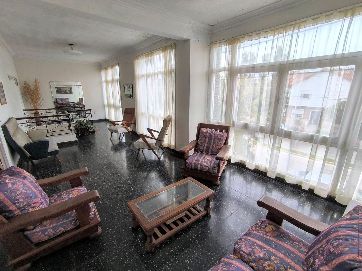 Hotel en venta Av. 10 casi 79 zona Playa Necochea