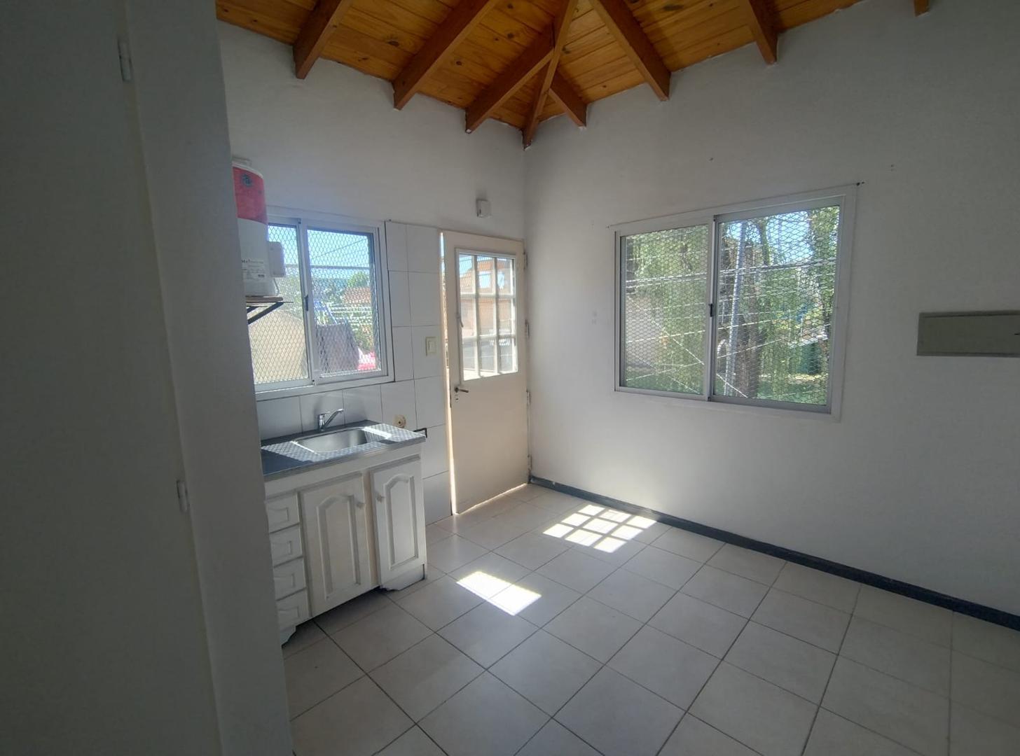 PH DE DOS AMBIENTES EN PLANTA ALTA