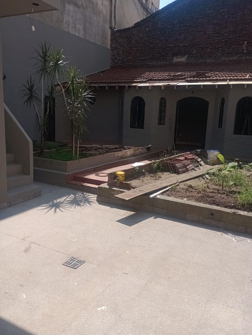 Ramón L. Falcón 7200 , Piso PB