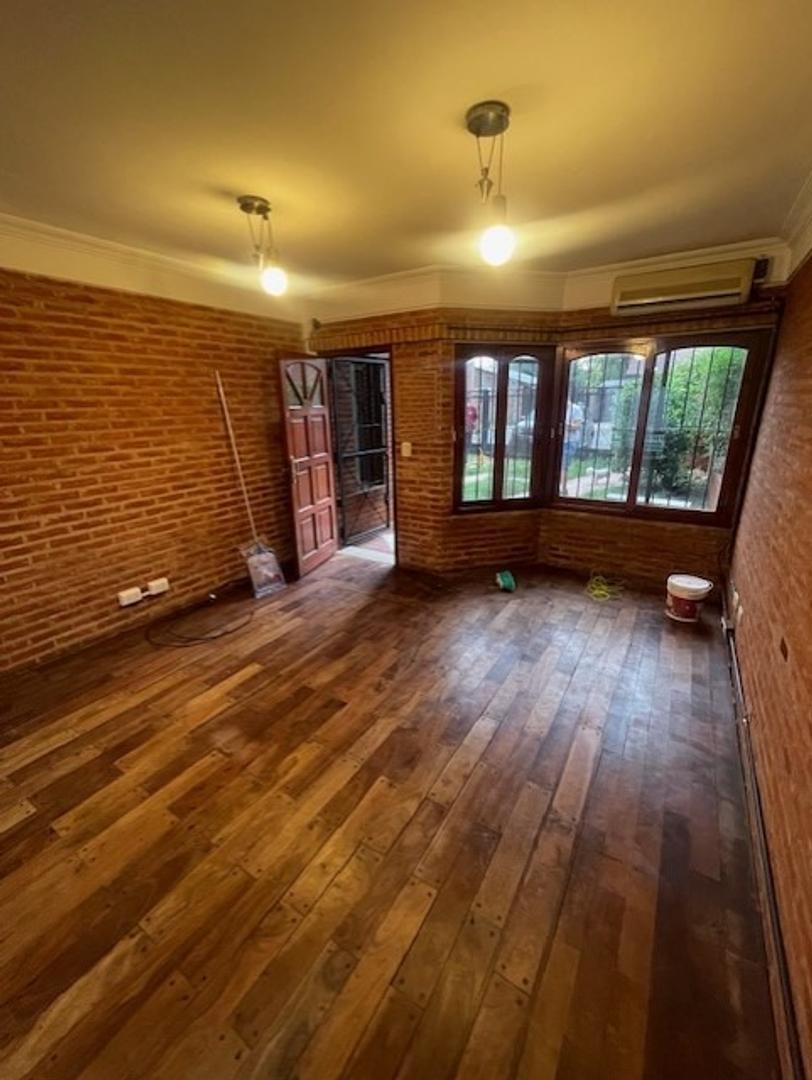 Depto Tipo Casa en Venta de 4 dormitorios