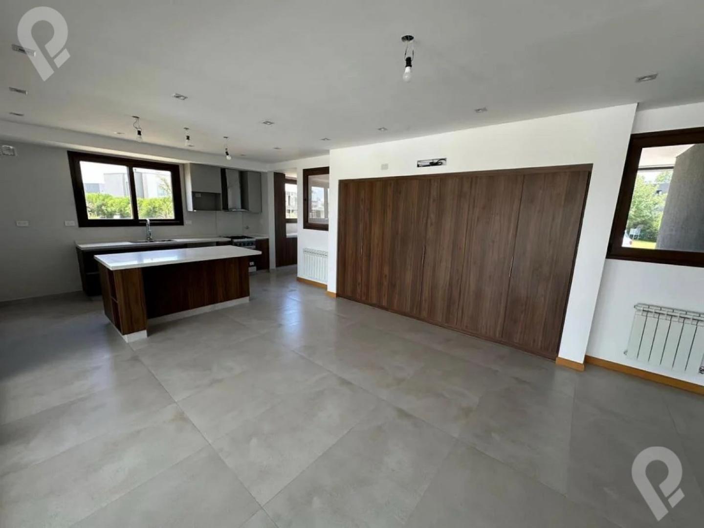 Casa en Venta en Countries y Barrios Cerrados en Ezeiza, USD 620.000