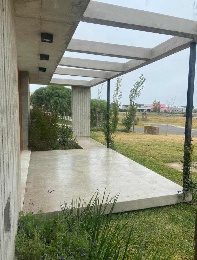 Laguna San Sebastian