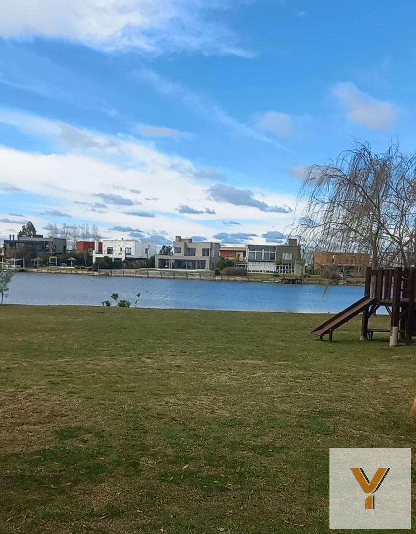 Terreno en Venta en Guernica, USD 42.000