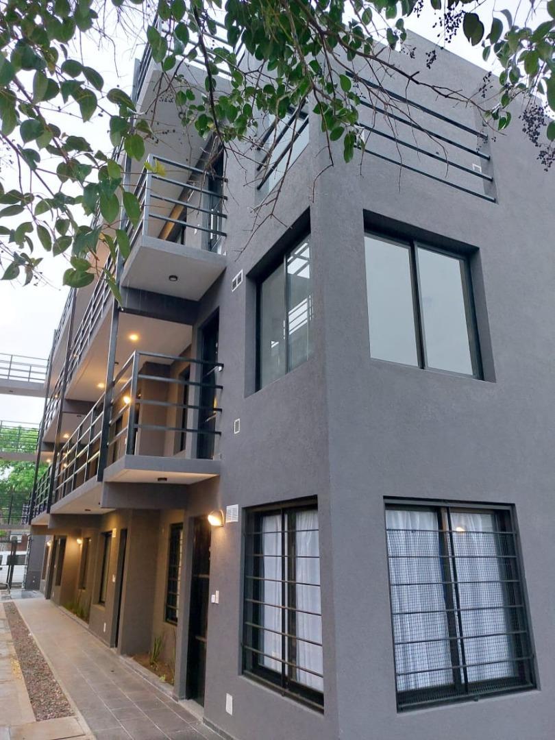 Horacio Julian 878 , Piso 2