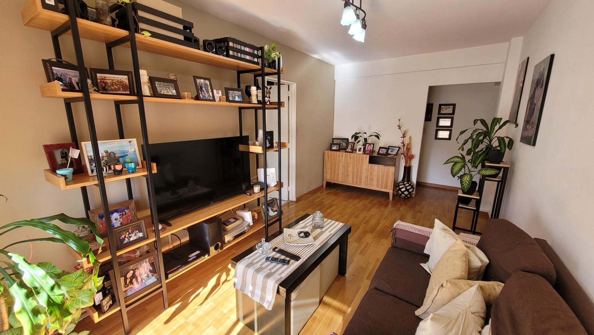 VILLA BALLESTER DEPARTAMENTO 3 AMB CENTRICO - MUY LUMINOSO -