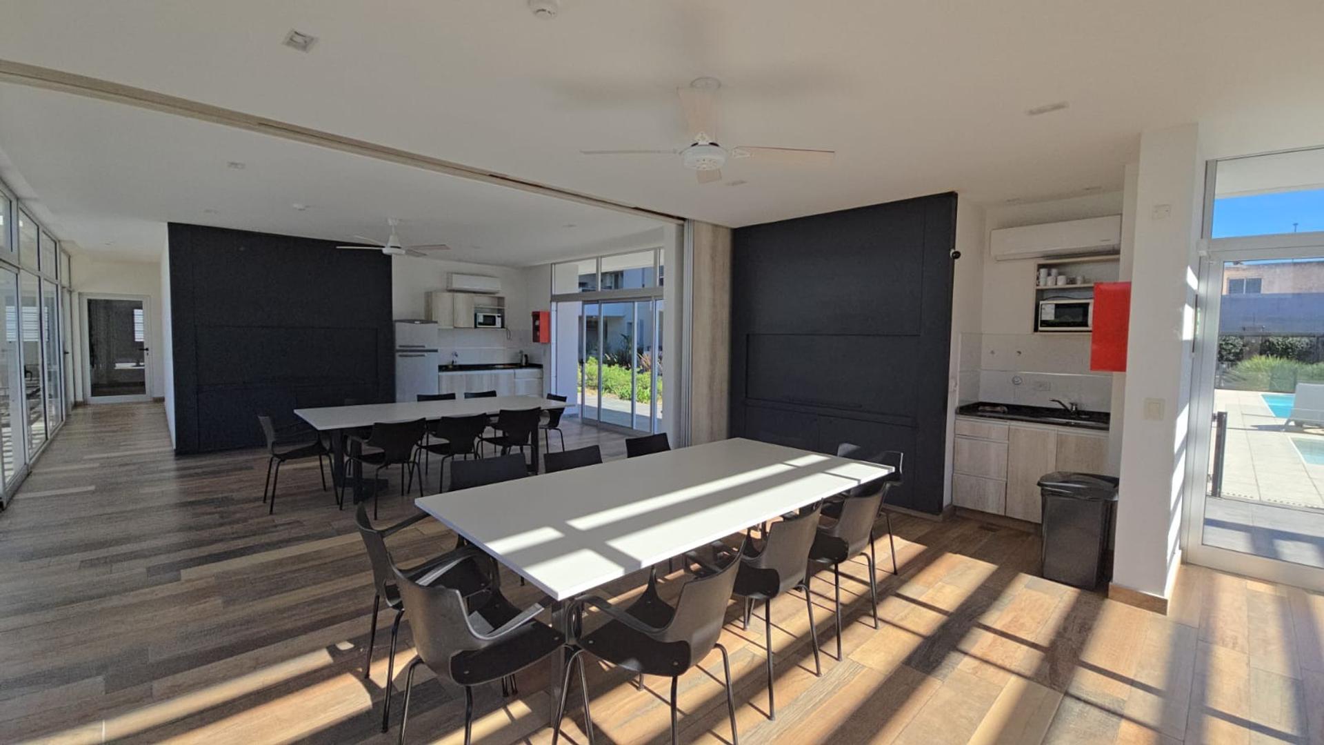 Departamento 3 ambientes con 2 baños