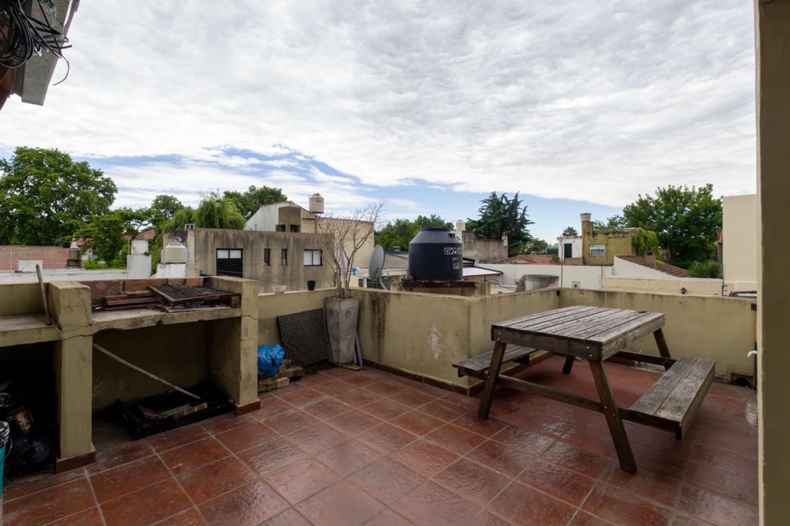 PH 3 AMBIENTES EN VENTA TEMPERLEY CON TERRAZA