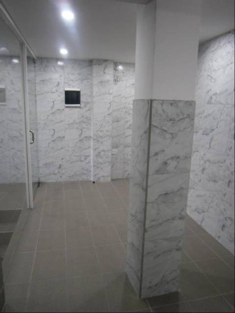 Escalada 100, Piso 2