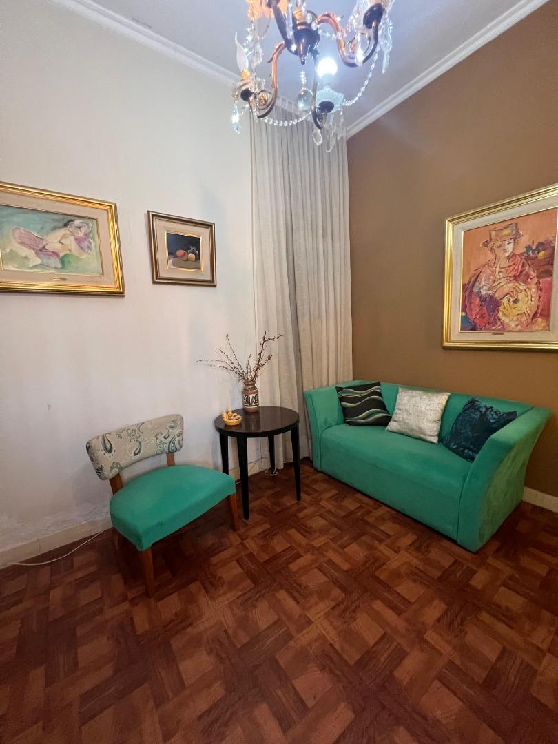 CASA CON DEPARTAMENTO EN VENTA BARRIO COLON