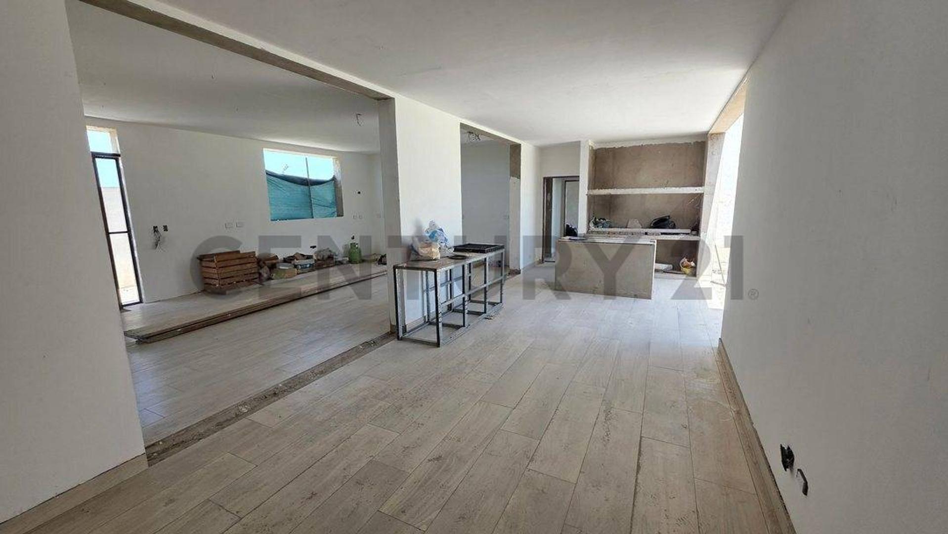 Casa 3 ambientes con 2 baños