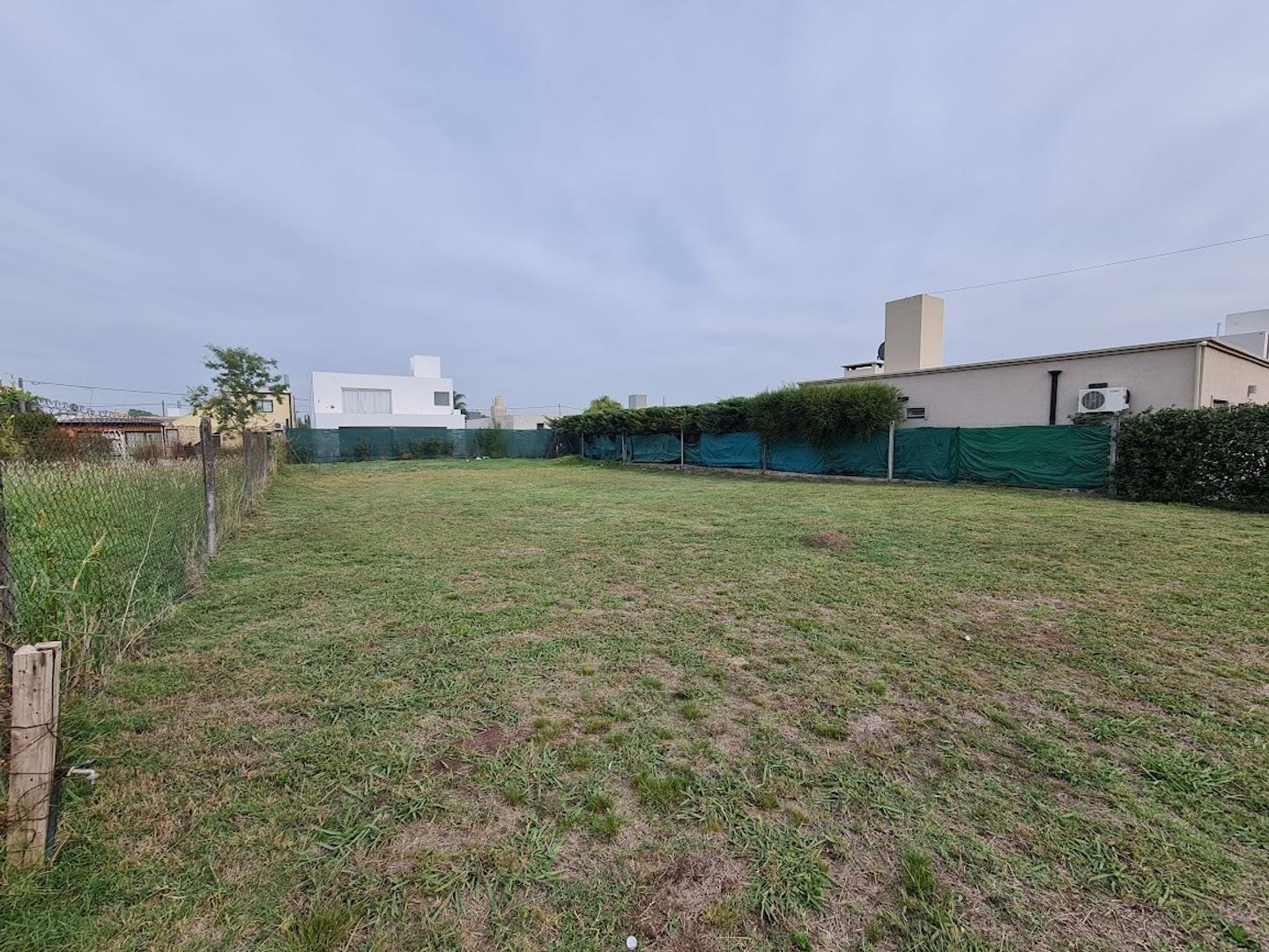 VENTA TERRENO ACEQUIAS DEL AIRE