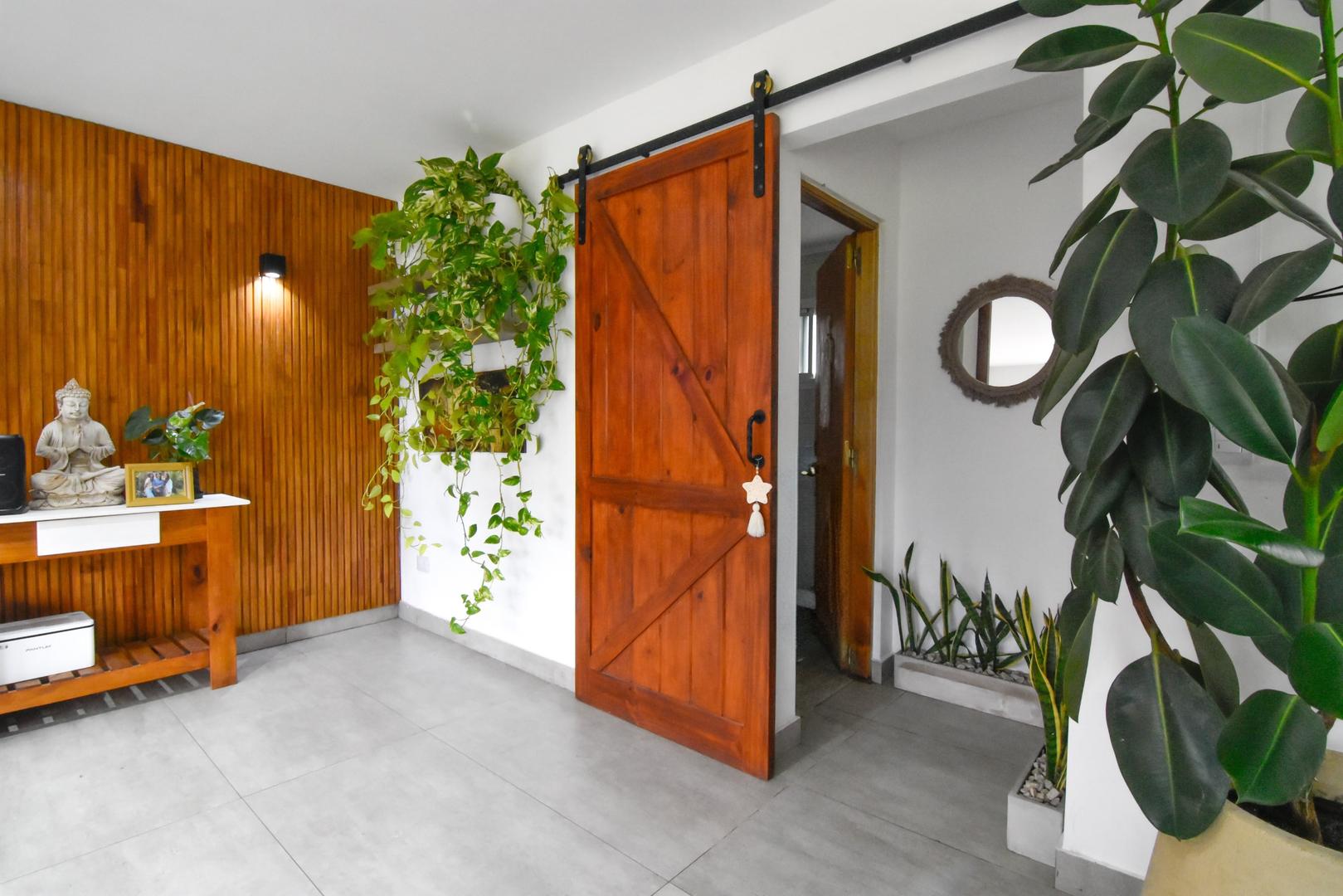 Casa 5 amb. gran parque+ e/varios autos- Apto crédito- Acantilados