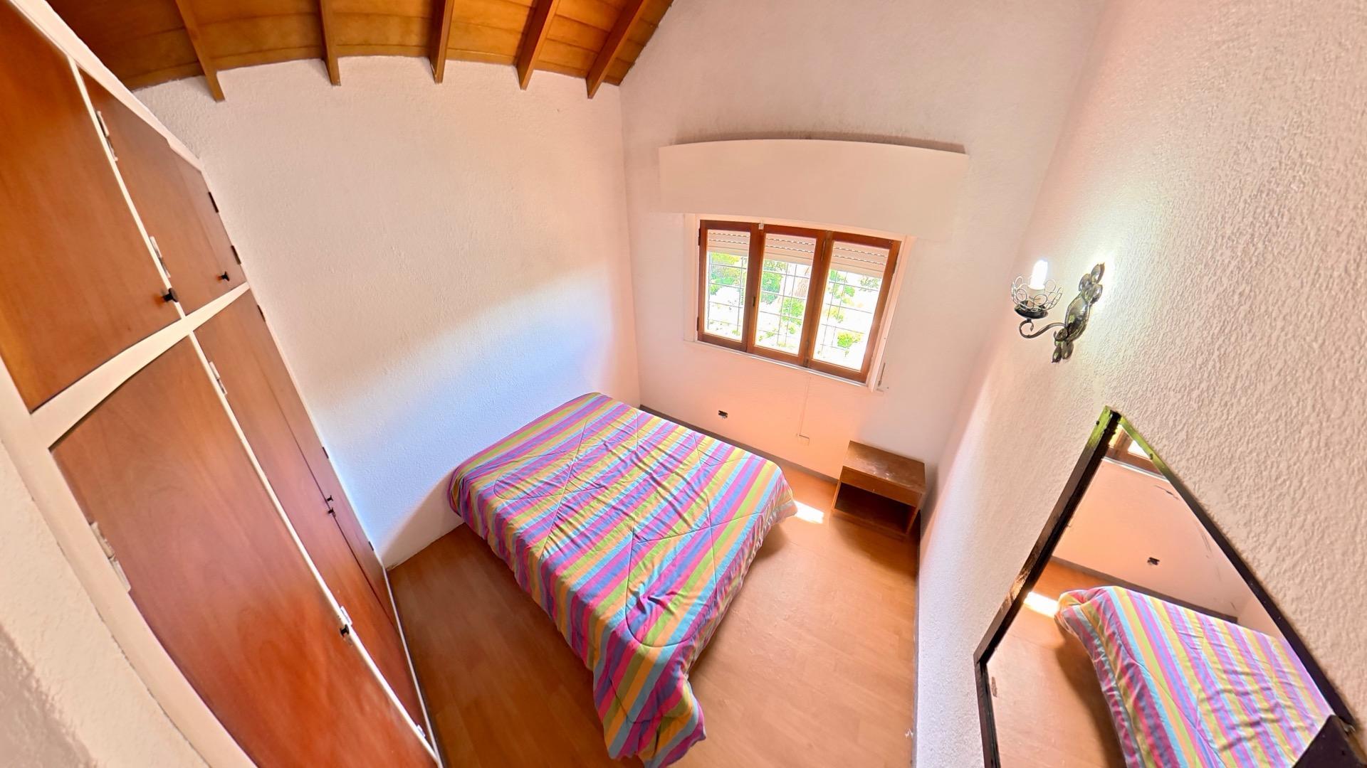 Casa en Alquiler Temporal con 2 cocheras