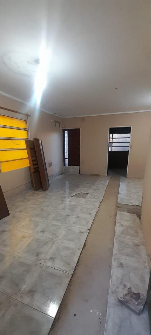Depto Tipo Casa en Venta al Este