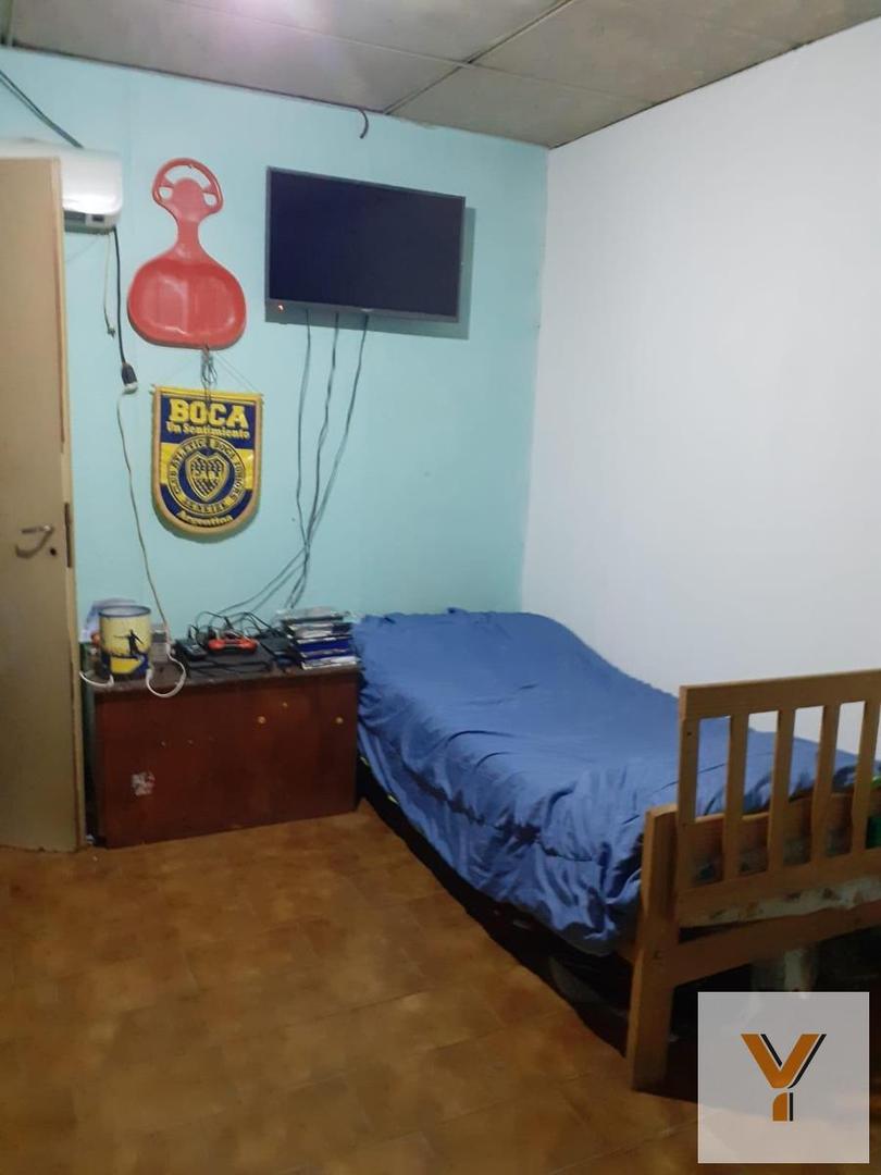 Casa 6 ambientes con 2 baños
