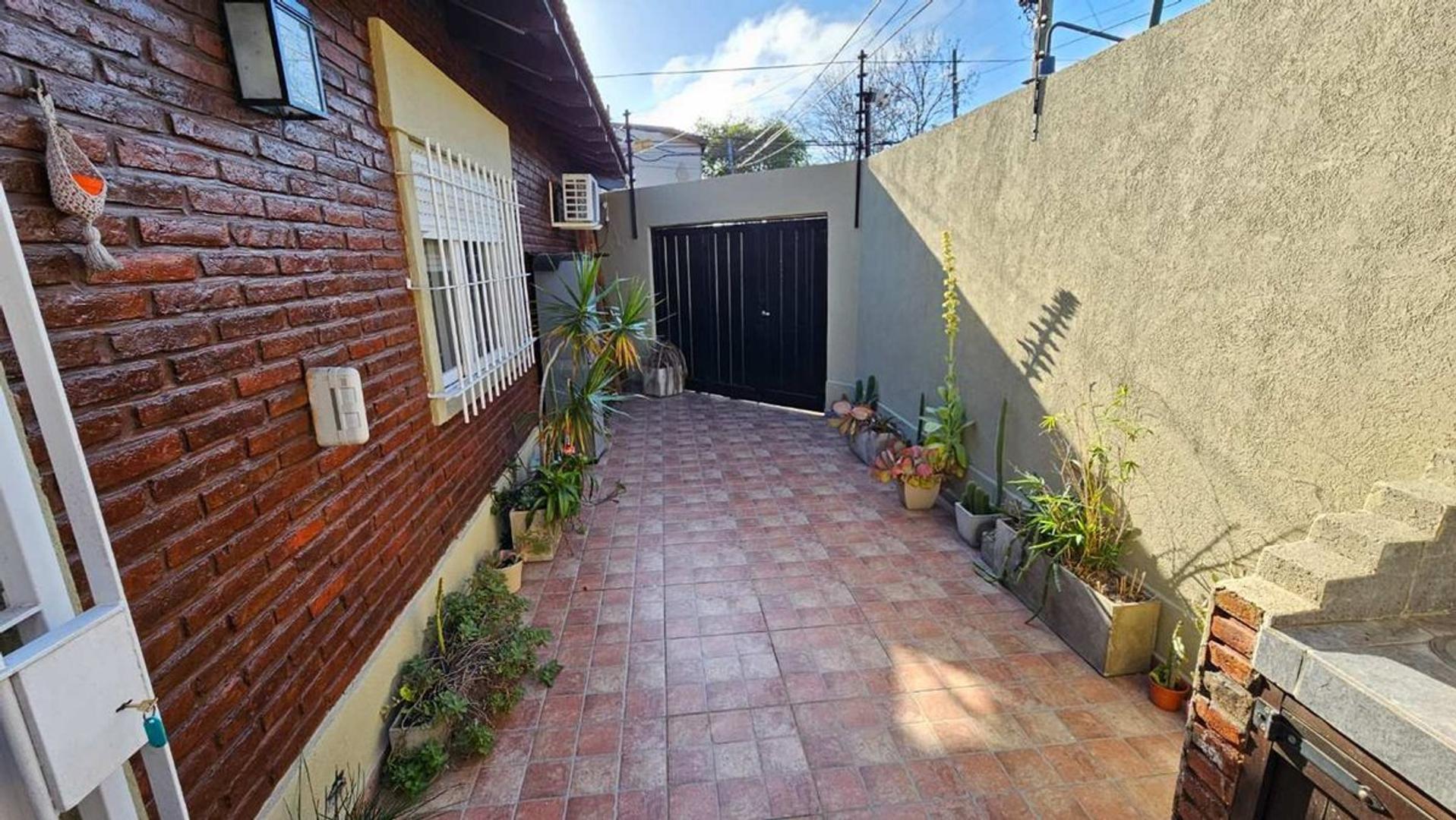 MARTINEZ VENTA PH 4 AMB PATIO COCHERA REFACCIONADO