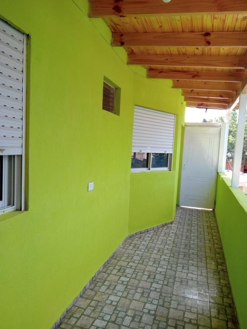 Depto Tipo Casa en Alquiler de 2 ambientes