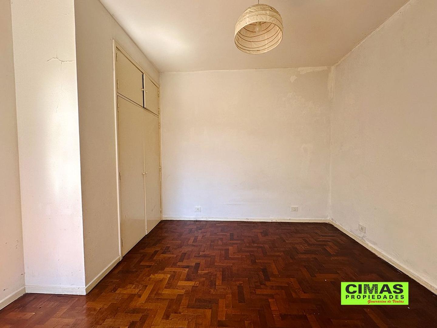 Casa 4 ambientes con 1 baño