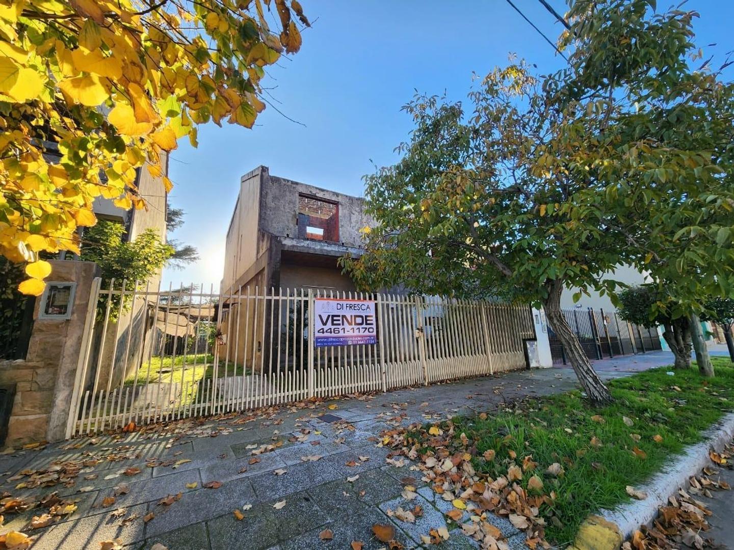 CASA A TERMINAR SOBRE LOTE PROPIO DE 10 X 37.90