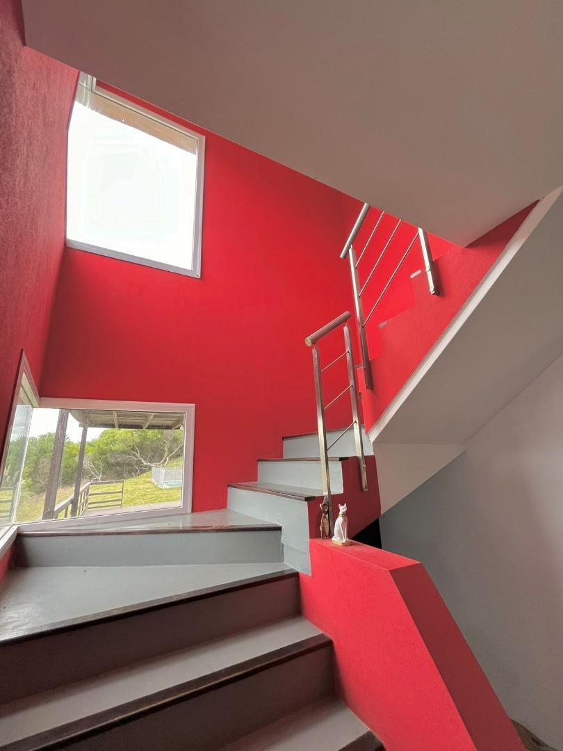 Casa 5 ambientes con 4 baños